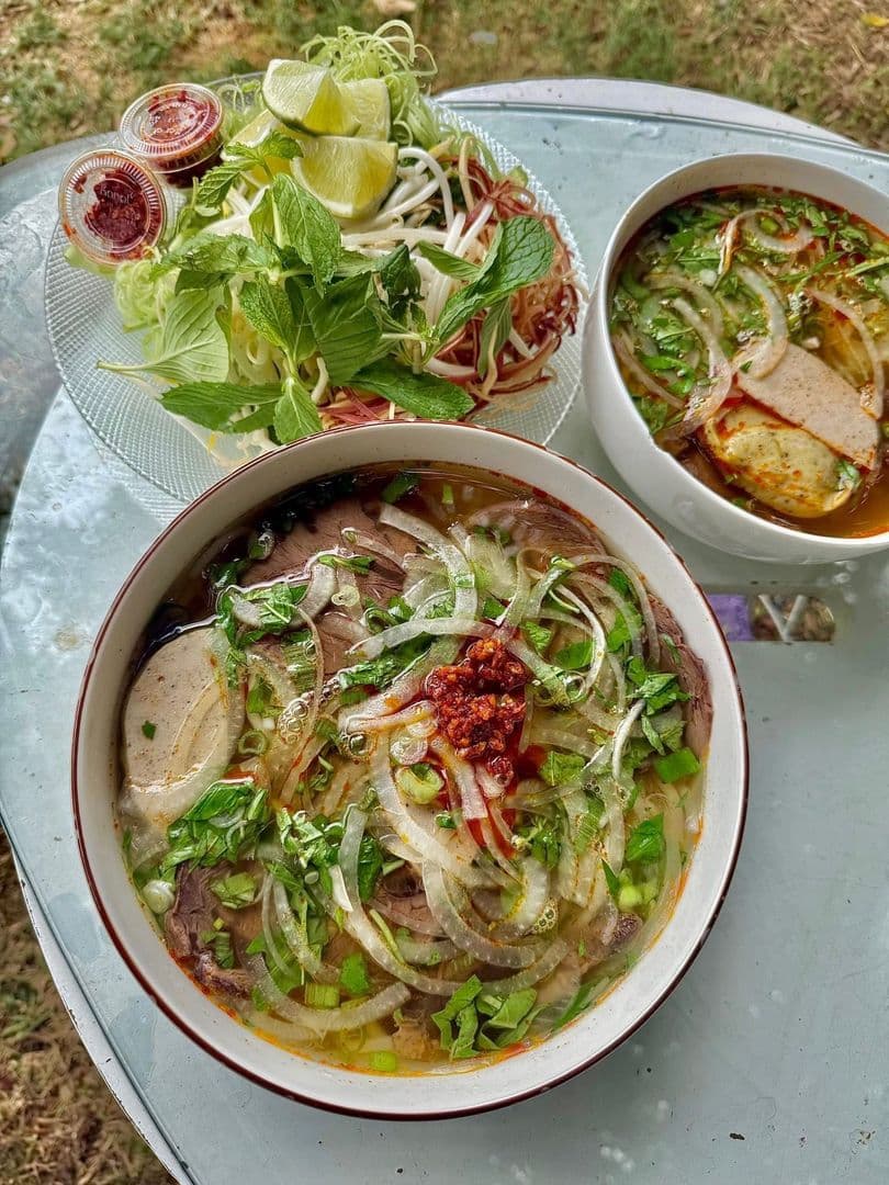Bún Bò Mẹ Huế – Hương Vị Huế Chính Gốc Tại Garden Grove