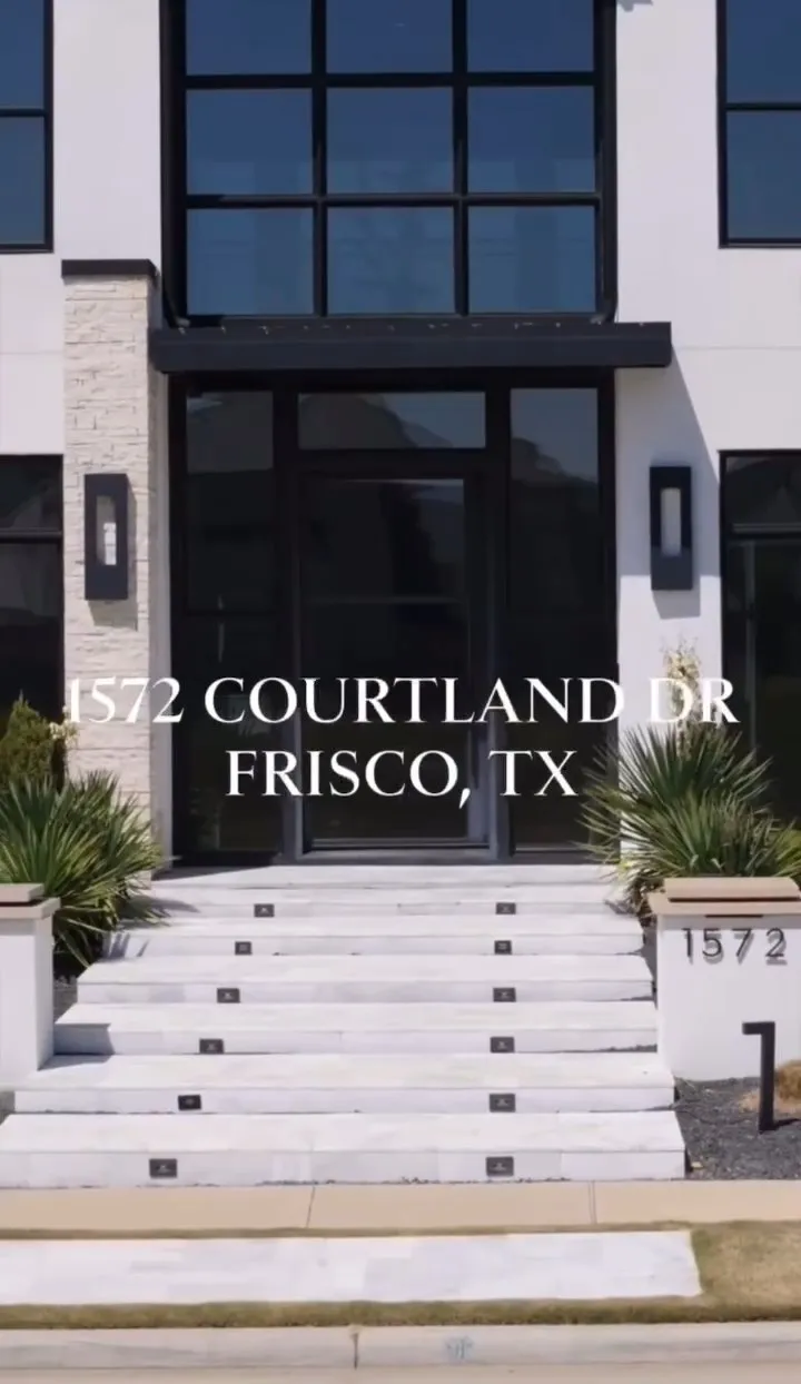 1572 Courtland | Frisco| TX 75034
$3.9M 
5 beds | 5 full & 1 half baths | Game | Media | 3 garages | 6,086 sf