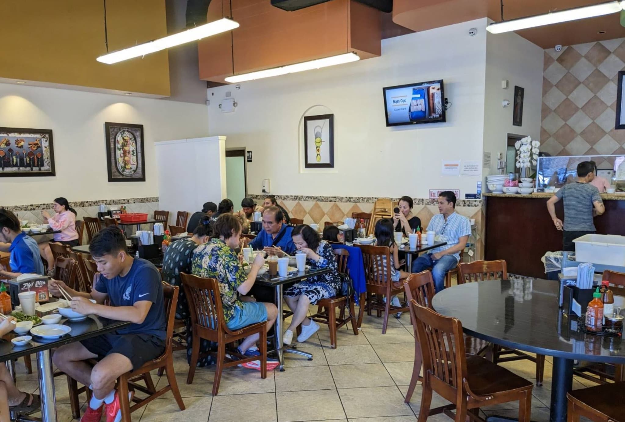 Phở Điện Houston: Hương Vị Phở Truyền Thống Việt 🍜