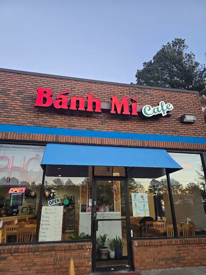 Bánh Mì Café - Hương Vị Truyền Thống & Cà Phê Hiện Đại 🌟