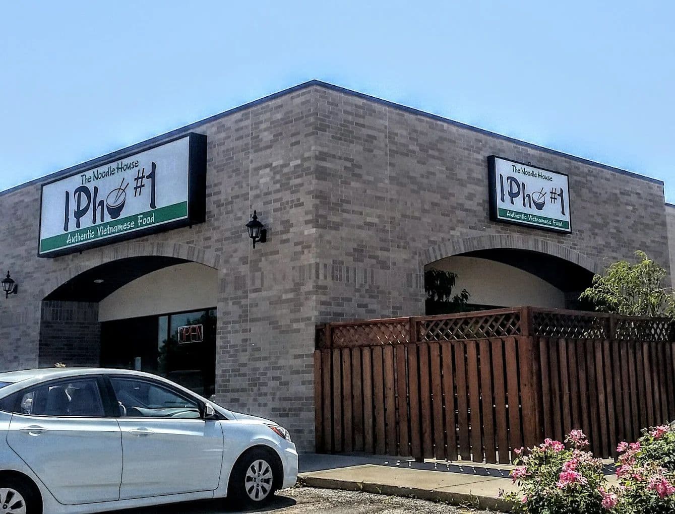 IPHO #1 The Noodle House – Phở Việt Chính Gốc Tại Bellevue