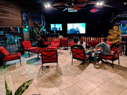 San Vuon Restaurant & Cafe