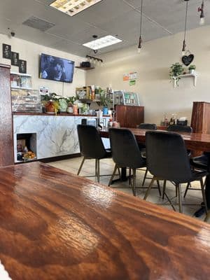 Loi's Kitchen