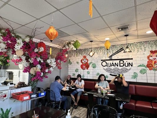Quán Bún