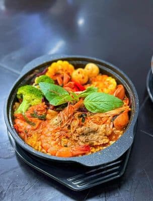 Petit Saigon Corner