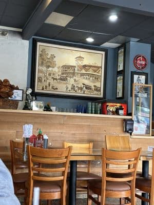 Saigon Noodle House