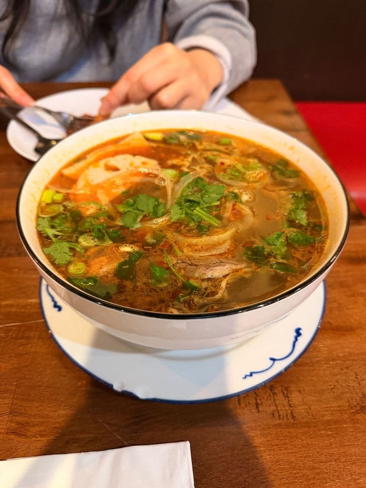 Hên Vietnamese Restaurant