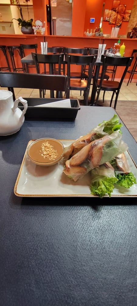 Fusion Bistro Bar & Lounge