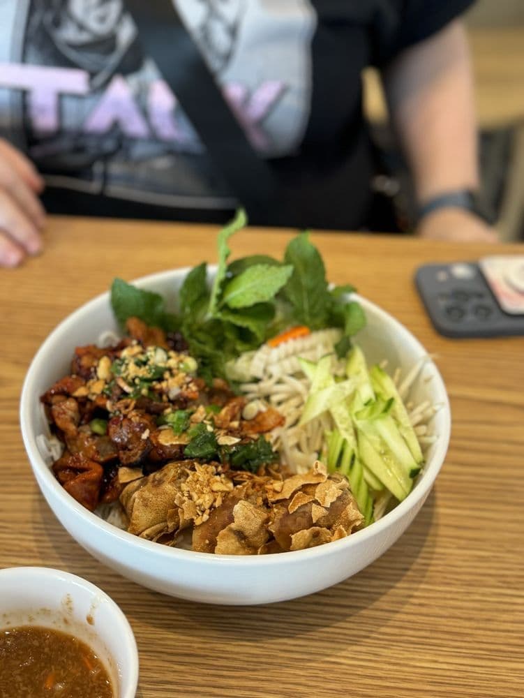 Pho Anan