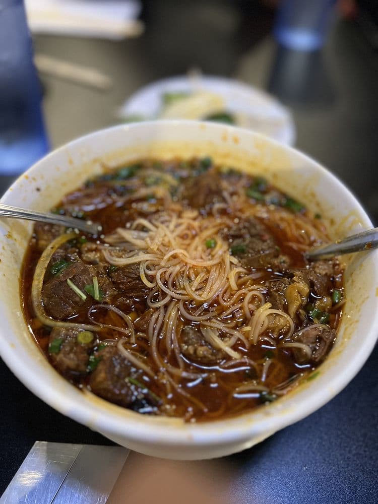 Song Lynn Vietnamese Restaurant