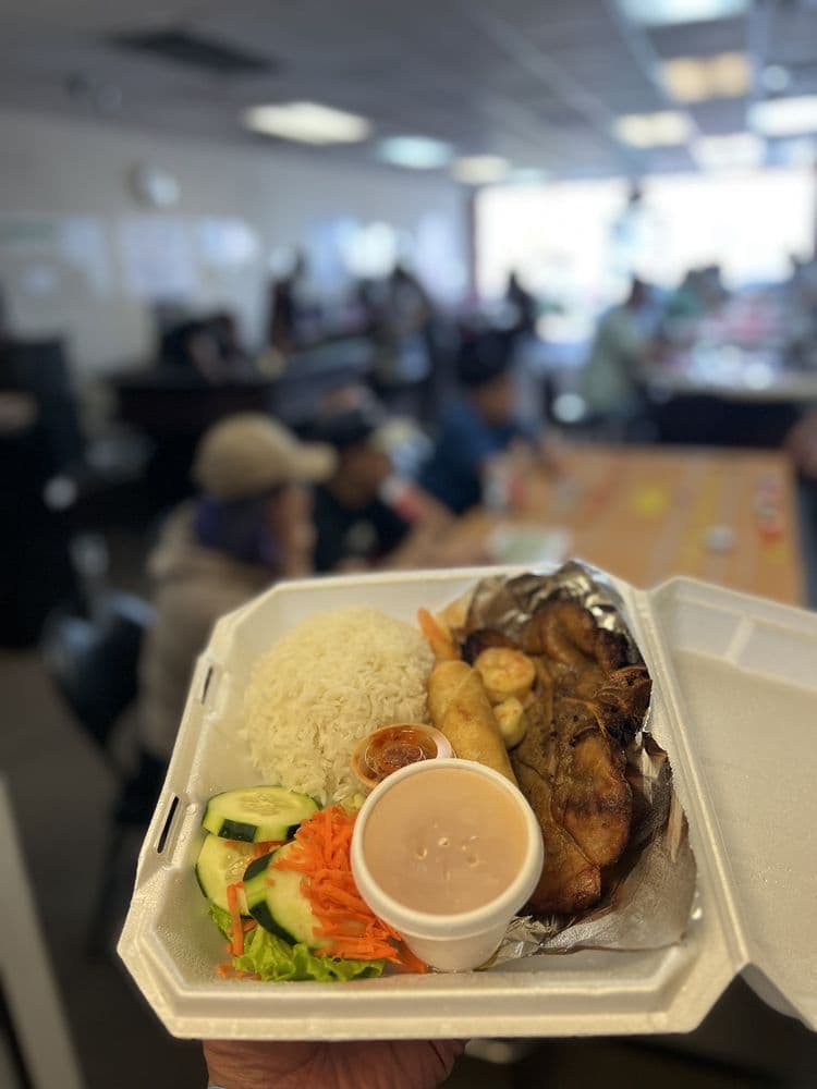 District 7 Pho